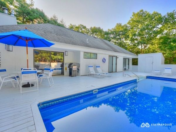 Hamptons Home 1020760
