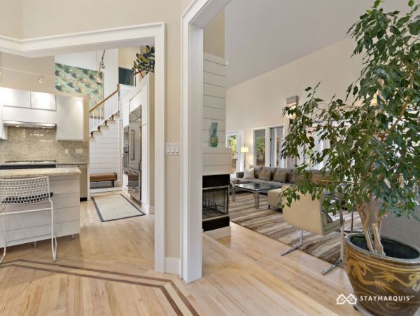 Hamptons Home 1020761