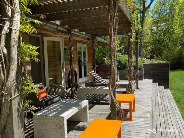 Hamptons Home 1020762
