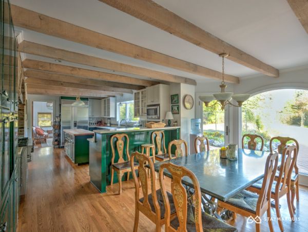 Hamptons Home 1020763