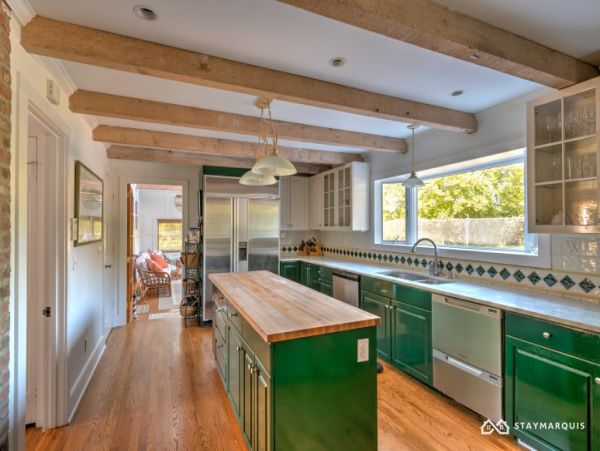 Hamptons Home 1020763