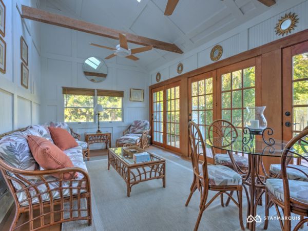 Hamptons Home 1020763