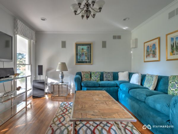 Hamptons Home 1020763