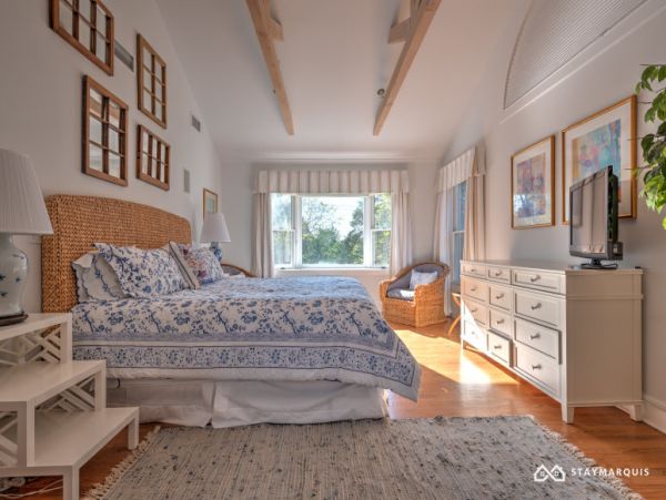 Hamptons Home 1020763