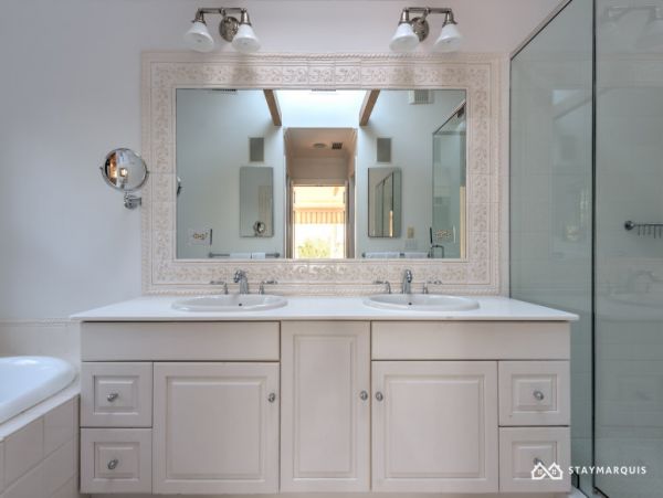 Hamptons Home 1020763