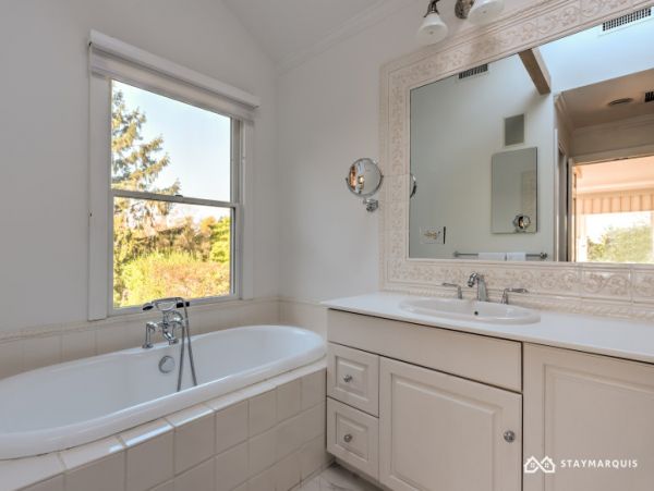 Hamptons Home 1020763