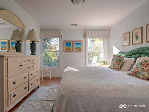 Hamptons Home 1020763