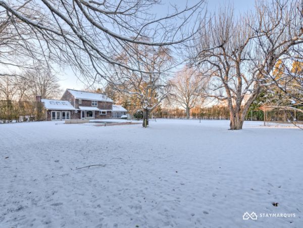 Hamptons Home 1020763