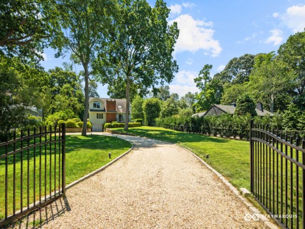 Hamptons Home 1020764