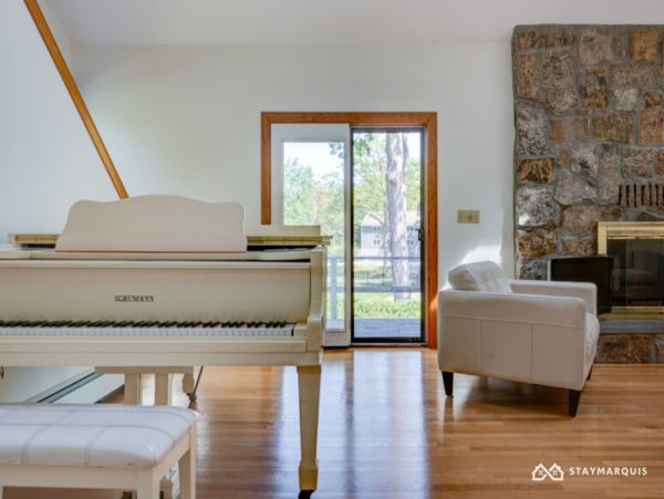 Hamptons Home 1020764
