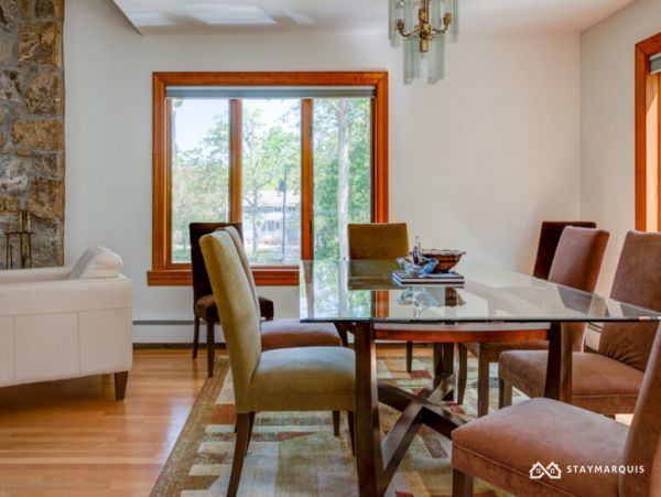 Hamptons Home 1020764