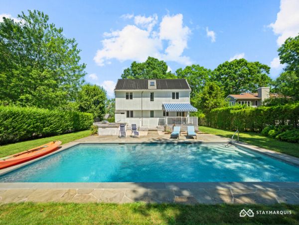 Hamptons Home 1020764