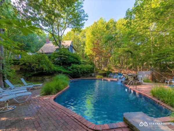 Hamptons Home 1020765