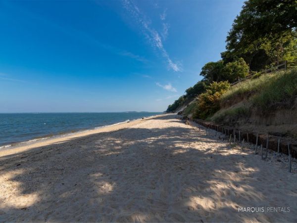 Hamptons Home 1020765