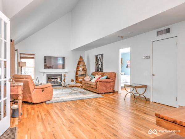 Hamptons Home 1020766