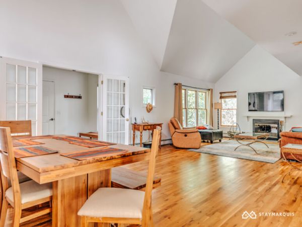 Hamptons Home 1020766