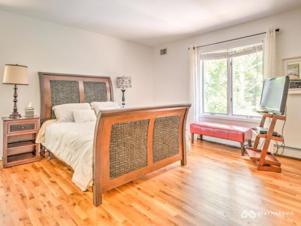 Hamptons Home 1020766