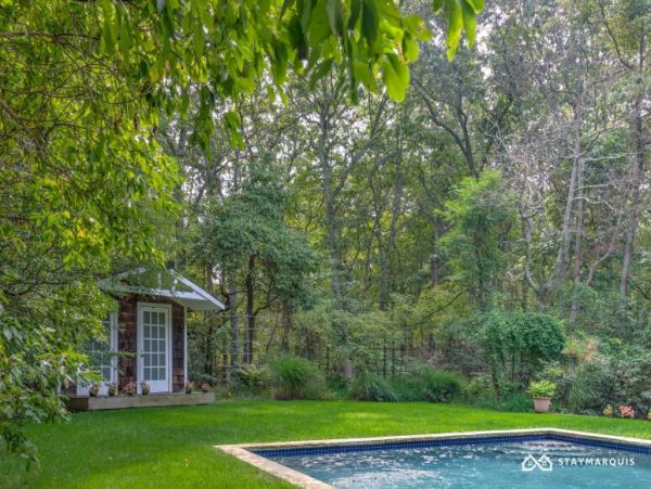 Hamptons Home 1020766
