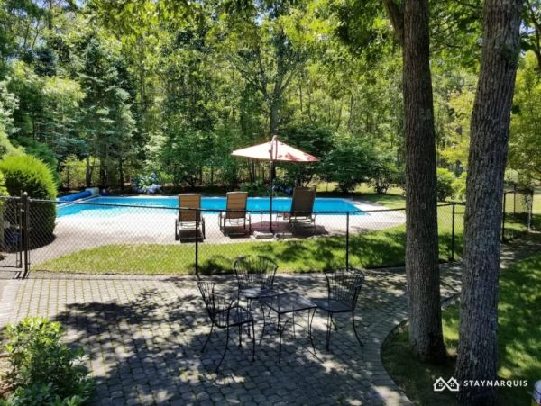 Hamptons Home 1020767