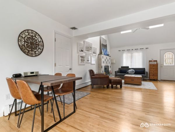 Hamptons Home 1020767