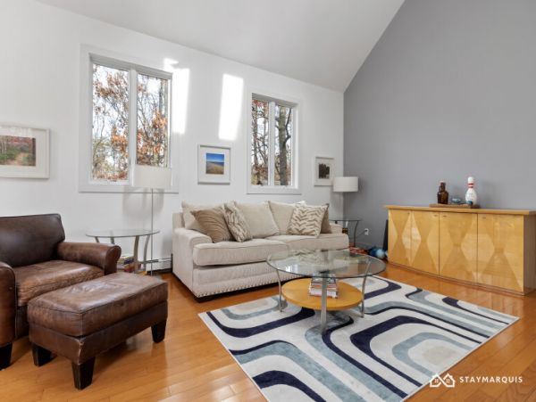 Hamptons Home 1020767