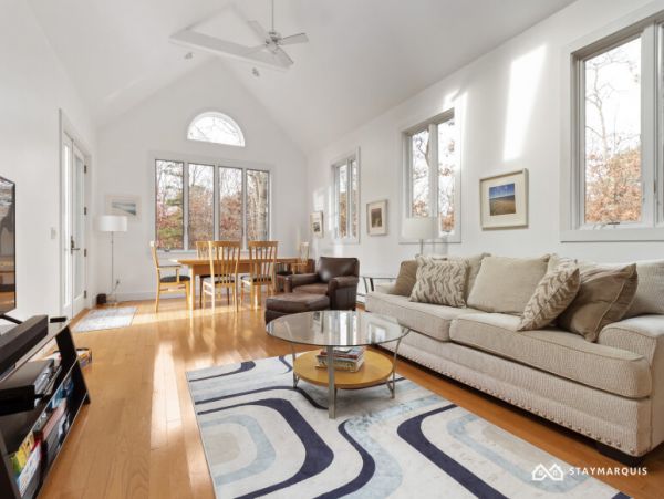Hamptons Home 1020767