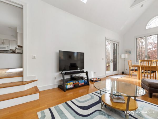 Hamptons Home 1020767