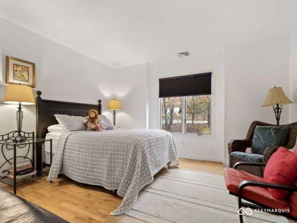Hamptons Home 1020767