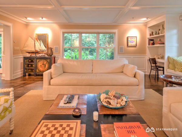 Hamptons Home 1020768