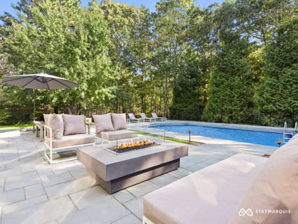 Hamptons Home 1020769