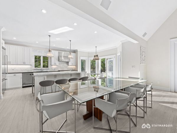 Hamptons Home 1020769