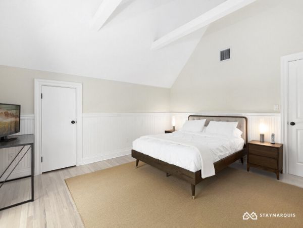 Hamptons Home 1020769