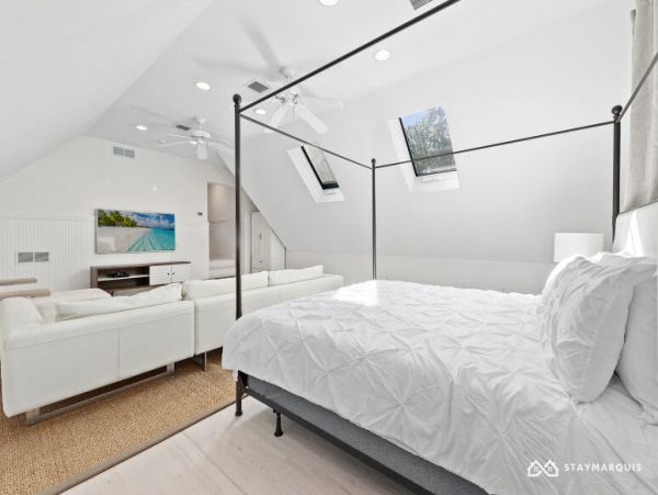 Hamptons Home 1020769