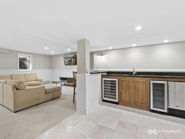 Hamptons Home 1020769