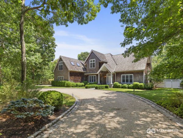 Hamptons Home 1020769