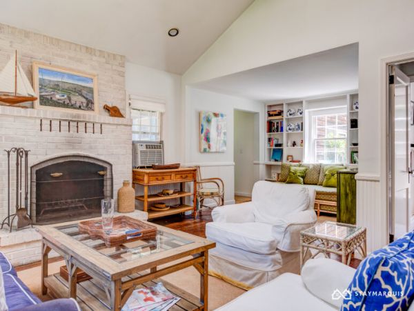 Hamptons Home 1020770