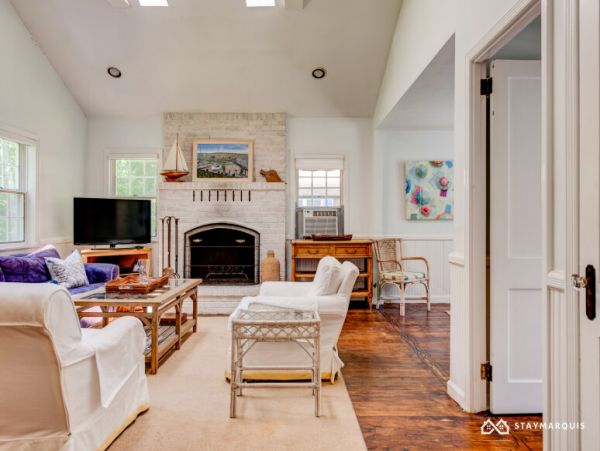 Hamptons Home 1020770