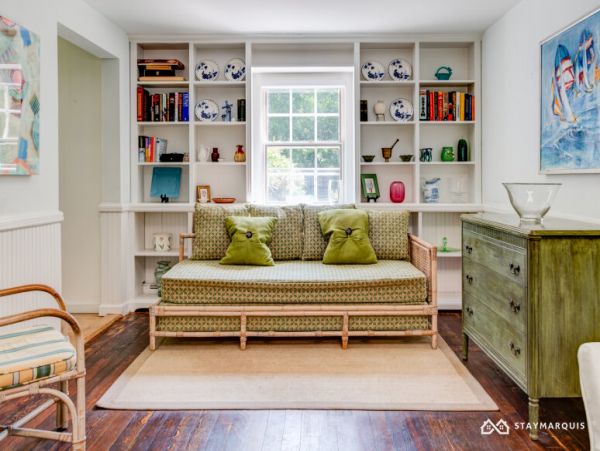 Hamptons Home 1020770