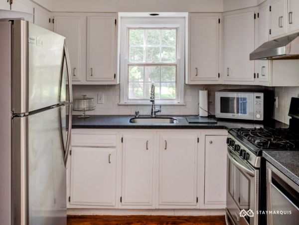 Hamptons Home 1020770