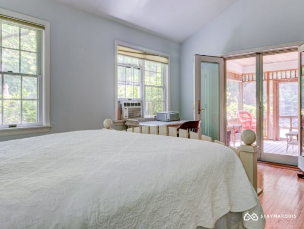 Hamptons Home 1020770