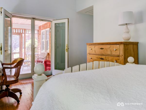 Hamptons Home 1020770