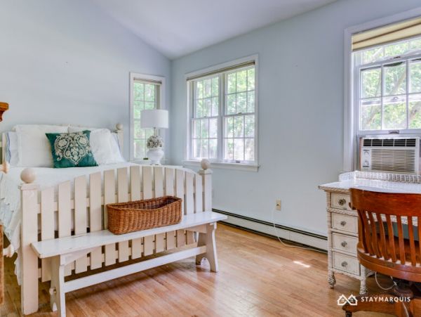 Hamptons Home 1020770