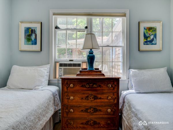 Hamptons Home 1020770