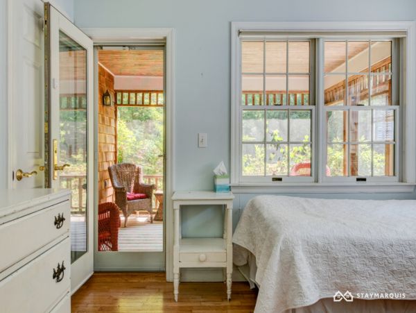 Hamptons Home 1020770