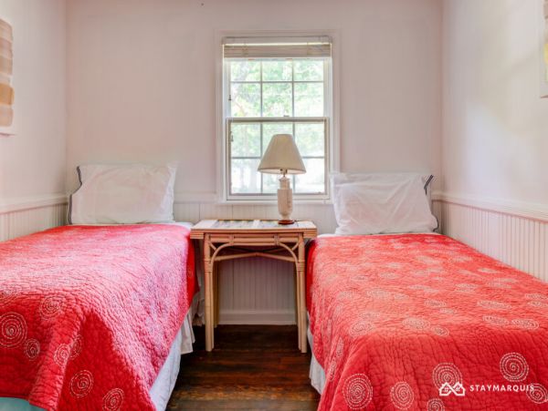 Hamptons Home 1020770