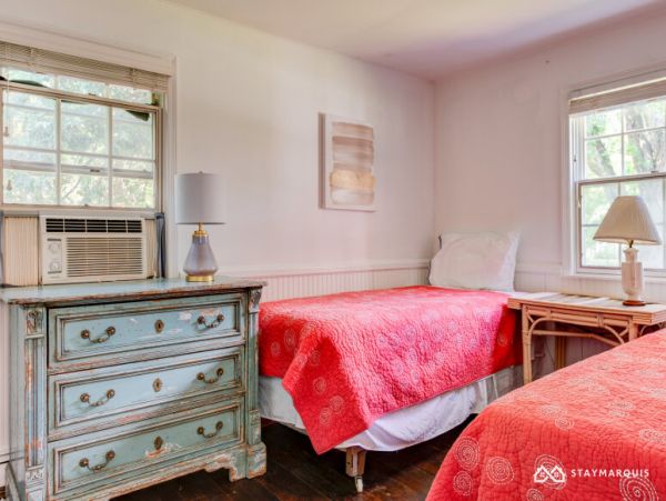 Hamptons Home 1020770