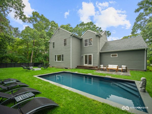 Hamptons Home 1020771