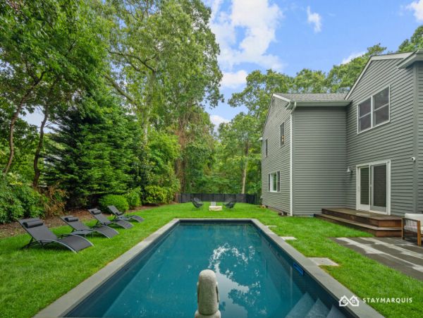 Hamptons Home 1020771