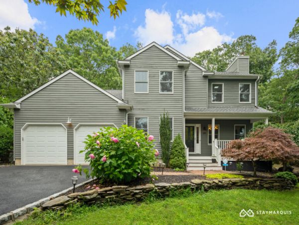 Hamptons Home 1020771