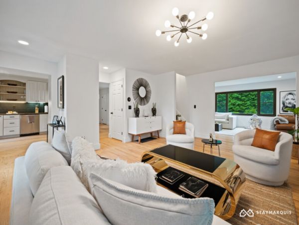 Hamptons Home 1020771
